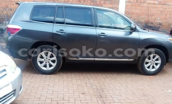 Sayi Na hannu Toyota Highlander Noir Mota in Kigali a Rwanda Sayi Na hannu Toyota Highlander Noir Mota in Kigali a Rwanda
