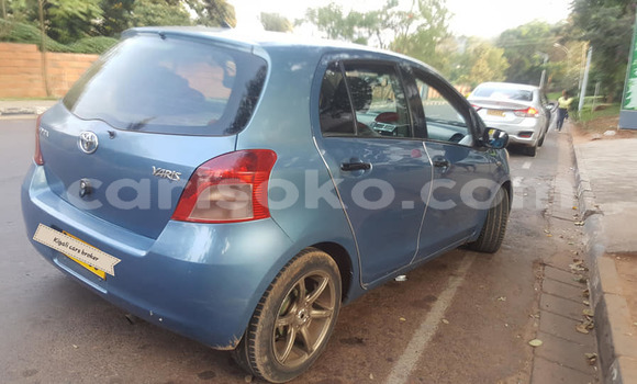 Sayi Na hannu Toyota Yaris Bleu Mota in Kigali a Rwanda Sayi Na hannu Toyota Yaris Bleu Mota in Kigali a Rwanda