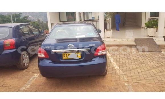 Sayi Na hannu Toyota Yaris Bleu Mota in Kigali a Rwanda Sayi Na hannu Toyota Yaris Bleu Mota in Kigali a Rwanda