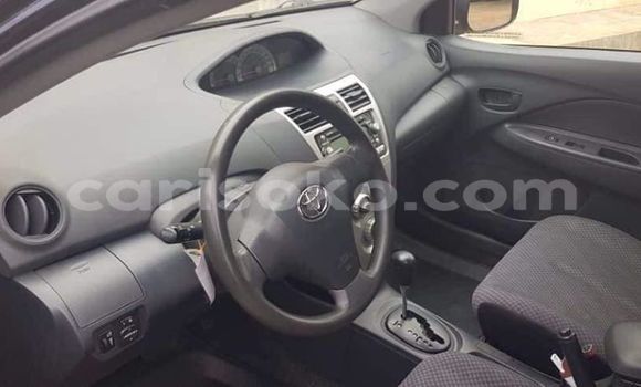 Sayi Na hannu Toyota Yaris Bleu Mota in Kigali a Rwanda Sayi Na hannu Toyota Yaris Bleu Mota in Kigali a Rwanda