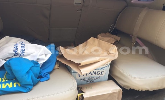 Sayi Na hannu Toyota Land Cruiser Prado Noir Mota in Kigali a Rwanda Sayi Na hannu Toyota Land Cruiser Prado Noir Mota in Kigali a Rwanda