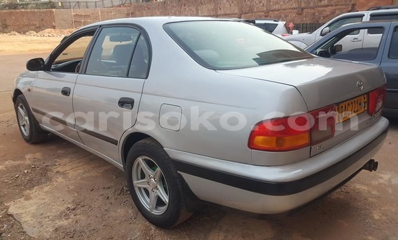 Sayi Na hannu Toyota Carina E Gris Mota in Kigali a Rwanda Sayi Na hannu Toyota Carina E Gris Mota in Kigali a Rwanda