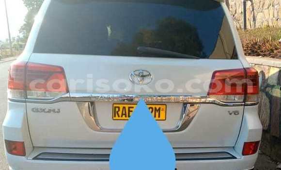 Buy Used Toyota Land Cruiser White Car in Kigali in Rwanda Buy Used Toyota Land Cruiser White Car in Kigali in Rwanda