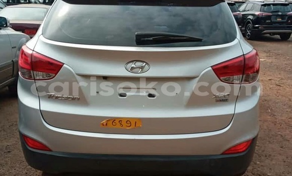 Buy Used Hyundai Tucson Silver Car in Kigali in Rwanda Buy Used Hyundai Tucson Silver Car in Kigali in Rwanda