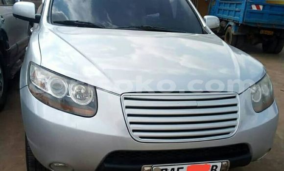 Buy Used Hyundai Santa Fe Silver Car in Kigali in Rwanda Buy Used Hyundai Santa Fe Silver Car in Kigali in Rwanda