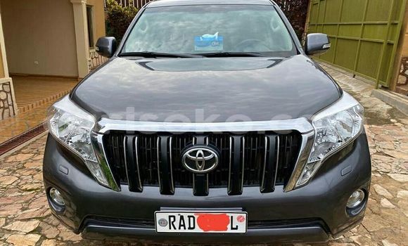 Sayi Na hannu Toyota Land Cruiser Prado Noir Mota in Kigali a Rwanda Sayi Na hannu Toyota Land Cruiser Prado Noir Mota in Kigali a Rwanda