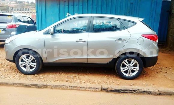 Buy Used Hyundai Tucson Silver Car in Kigali in Rwanda Buy Used Hyundai Tucson Silver Car in Kigali in Rwanda