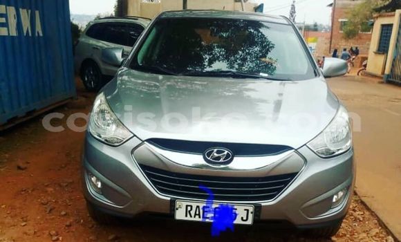 Buy Used Hyundai Tucson Silver Car in Kigali in Rwanda Buy Used Hyundai Tucson Silver Car in Kigali in Rwanda