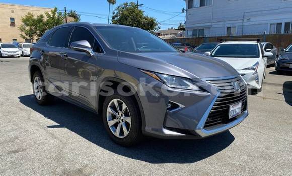 Sayi Na hannu Lexus RX 350 Beige Mota in Kigali a Rwanda Sayi Na hannu Lexus RX 350 Beige Mota in Kigali a Rwanda