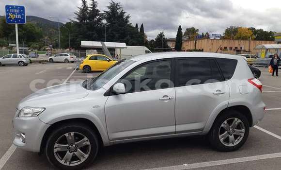 Buy Used Toyota RAV4 Silver Car in Kigali in Rwanda Buy Used Toyota RAV4 Silver Car in Kigali in Rwanda
