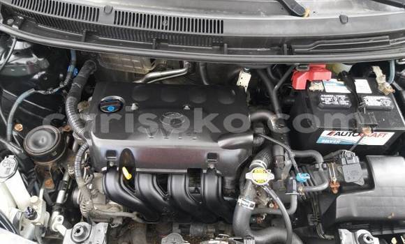 Sayi Na hannu Toyota Yaris Beige Mota in Kigali a Rwanda Sayi Na hannu Toyota Yaris Beige Mota in Kigali a Rwanda