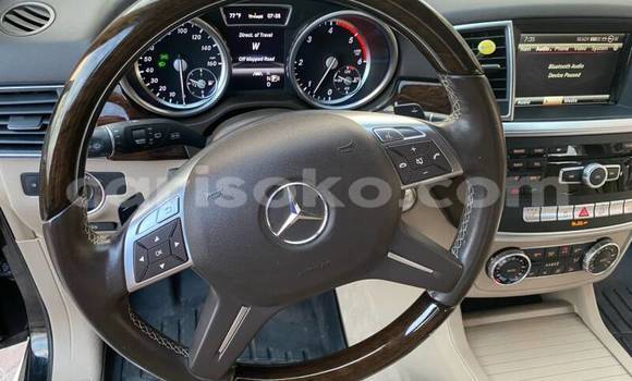 Sayi Na hannu Mercedes-Benz M–Class Noir Mota in Kigali a Rwanda Sayi Na hannu Mercedes-Benz M–Class Noir Mota in Kigali a Rwanda