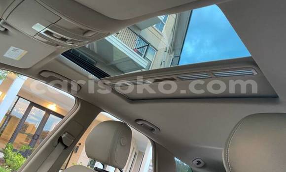 Sayi Na hannu Mercedes-Benz M–Class Noir Mota in Kigali a Rwanda Sayi Na hannu Mercedes-Benz M–Class Noir Mota in Kigali a Rwanda