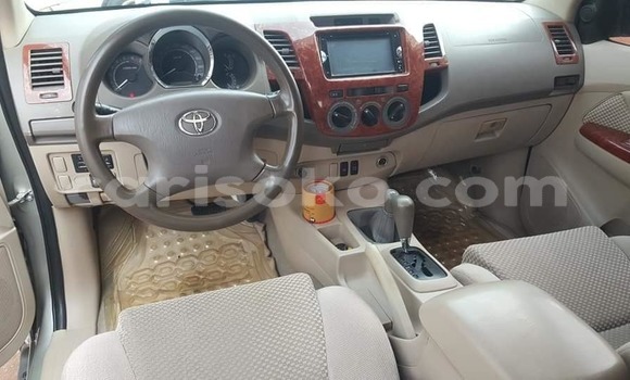 اشتري مستعمل Toyota Fortuner Gris سيارة في Kigali في Rwanda اشتري مستعمل Toyota Fortuner Gris سيارة في Kigali في Rwanda