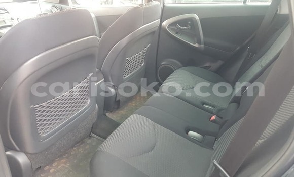 اشتري مستعمل Toyota RAV4 Noir سيارة في Kigali في Rwanda اشتري مستعمل Toyota RAV4 Noir سيارة في Kigali في Rwanda