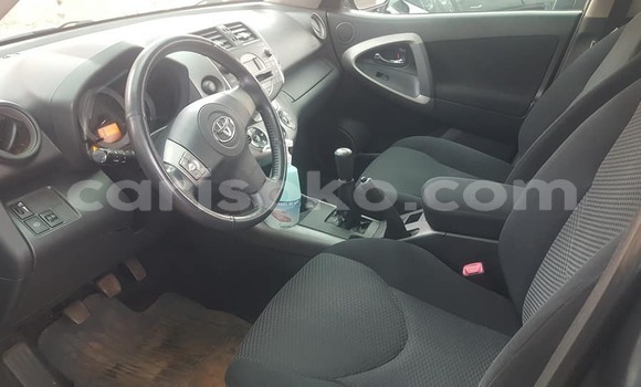 اشتري مستعمل Toyota RAV4 Noir سيارة في Kigali في Rwanda اشتري مستعمل Toyota RAV4 Noir سيارة في Kigali في Rwanda