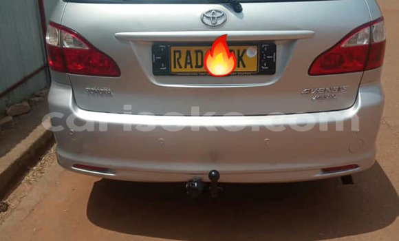 اشتري مستعمل Toyota Avensis Verso Gris سيارة في Kigali في Rwanda اشتري مستعمل Toyota Avensis Verso Gris سيارة في Kigali في Rwanda