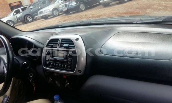 اشتري مستعمل Toyota RAV4 Vert سيارة في Kigali في Rwanda اشتري مستعمل Toyota RAV4 Vert سيارة في Kigali في Rwanda