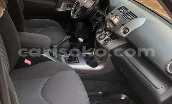 اشتري مستعمل Toyota RAV4 Noir سيارة في Kigali في Rwanda اشتري مستعمل Toyota RAV4 Noir سيارة في Kigali في Rwanda