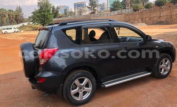 اشتري مستعمل Toyota RAV4 Noir سيارة في Kigali في Rwanda اشتري مستعمل Toyota RAV4 Noir سيارة في Kigali في Rwanda