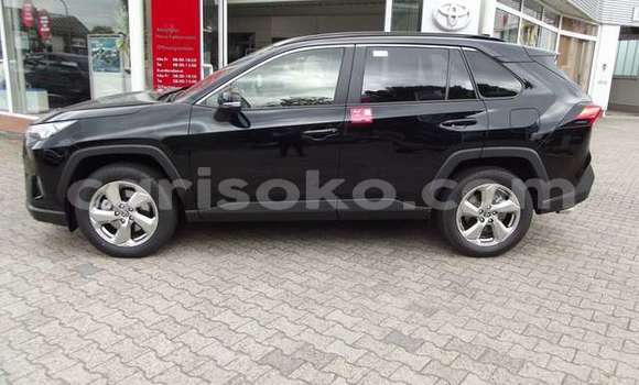 Sayi Na hannu Toyota RAV4 Noir Mota in Gicumbi a Rwanda Sayi Na hannu Toyota RAV4 Noir Mota in Gicumbi a Rwanda