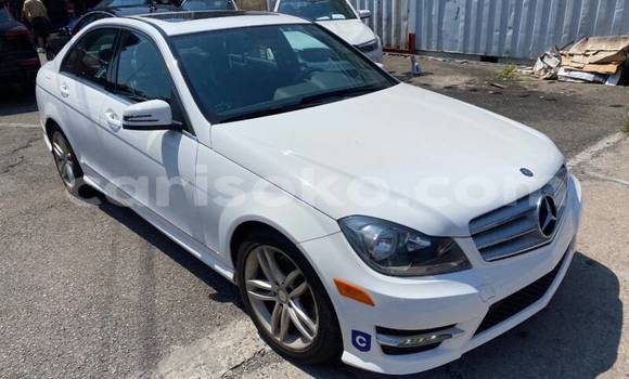 اشتري مستعمل Mercedes-Benz KOMPRESSOR Blanc سيارة في Gicumbi في Rwanda اشتري مستعمل Mercedes-Benz KOMPRESSOR Blanc سيارة في Gicumbi في Rwanda