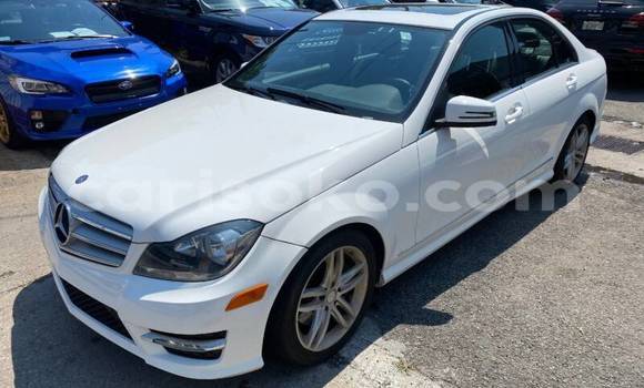 اشتري مستعمل Mercedes-Benz KOMPRESSOR Blanc سيارة في Gicumbi في Rwanda اشتري مستعمل Mercedes-Benz KOMPRESSOR Blanc سيارة في Gicumbi في Rwanda