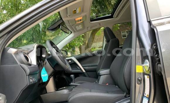 Buy Used Toyota RAV4 Beige Car in Gicumbi in Rwanda Buy Used Toyota RAV4 Beige Car in Gicumbi in Rwanda