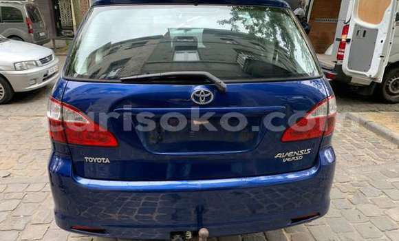 Sayi Na hannu Toyota Avensis Verso Bleu Mota in Gicumbi a Rwanda Sayi Na hannu Toyota Avensis Verso Bleu Mota in Gicumbi a Rwanda