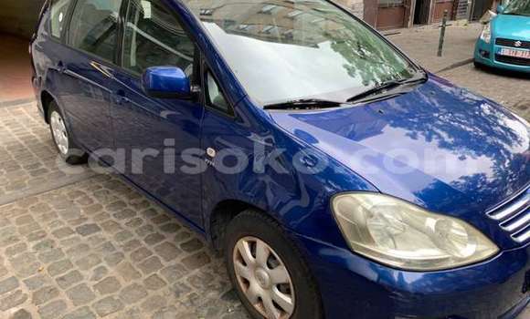 Sayi Na hannu Toyota Avensis Verso Bleu Mota in Gicumbi a Rwanda Sayi Na hannu Toyota Avensis Verso Bleu Mota in Gicumbi a Rwanda