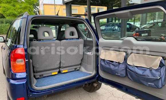 Buy Used Toyota RAV4 Blue Car in Gicumbi in Rwanda Buy Used Toyota RAV4 Blue Car in Gicumbi in Rwanda