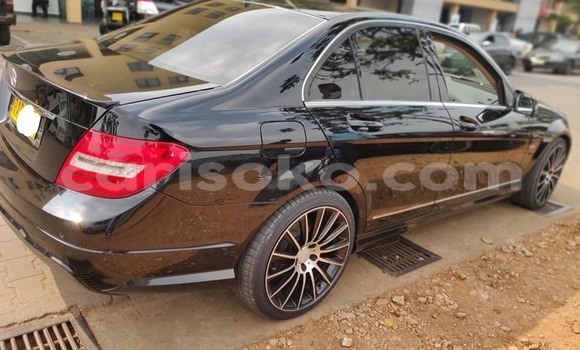 اشتري مستعمل Mercedes-Benz C–Class Noir سيارة في Kigali في Rwanda اشتري مستعمل Mercedes-Benz C–Class Noir سيارة في Kigali في Rwanda