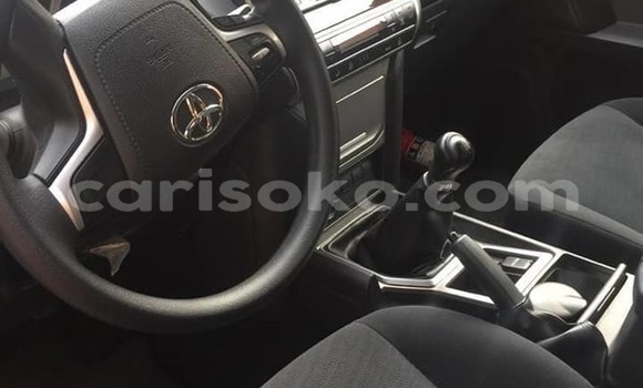 اشتري مستعمل Toyota Land Cruiser Noir سيارة في Kigali في Rwanda اشتري مستعمل Toyota Land Cruiser Noir سيارة في Kigali في Rwanda