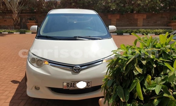 Acheter Occasion Voiture Toyota Previa Blanc à Kigali, Rwanda