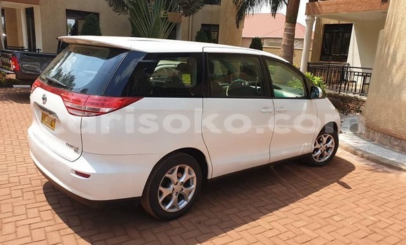 اشتري مستعمل Toyota Previa Blanc سيارة في Kigali في Rwanda اشتري مستعمل Toyota Previa Blanc سيارة في Kigali في Rwanda