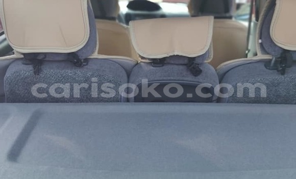 اشتري مستعمل Toyota Yaris Gris سيارة في Kigali في Rwanda اشتري مستعمل Toyota Yaris Gris سيارة في Kigali في Rwanda