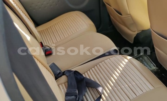 اشتري مستعمل Toyota Yaris Gris سيارة في Kigali في Rwanda اشتري مستعمل Toyota Yaris Gris سيارة في Kigali في Rwanda