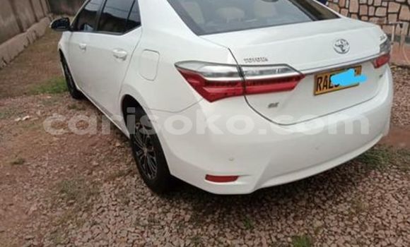 اشتري مستعمل Toyota Corolla Blanc سيارة في Kigali في Rwanda اشتري مستعمل Toyota Corolla Blanc سيارة في Kigali في Rwanda