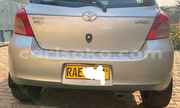 اشتري مستعمل Toyota Yaris Gris سيارة في Kigali في Rwanda اشتري مستعمل Toyota Yaris Gris سيارة في Kigali في Rwanda