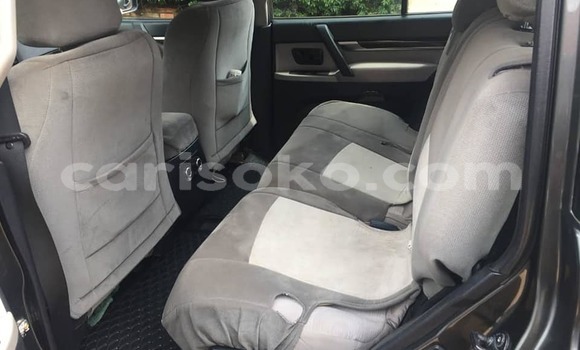 اشتري مستعمل Mitsubishi Pajero Noir سيارة في Kigali في Rwanda اشتري مستعمل Mitsubishi Pajero Noir سيارة في Kigali في Rwanda