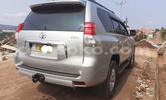 اشتري مستعمل Toyota Land Cruiser Gris سيارة في Kigali في Rwanda اشتري مستعمل Toyota Land Cruiser Gris سيارة في Kigali في Rwanda