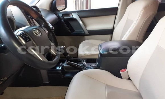 اشتري مستعمل Toyota Land Cruiser Gris سيارة في Kigali في Rwanda اشتري مستعمل Toyota Land Cruiser Gris سيارة في Kigali في Rwanda