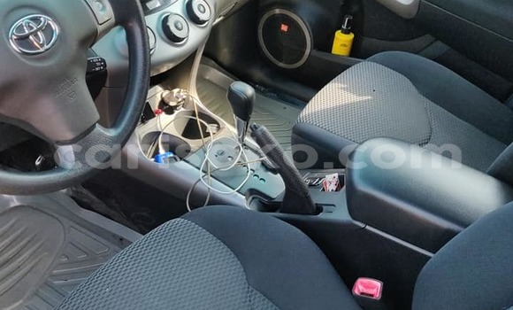 اشتري مستعمل Toyota RAV4 Noir سيارة في Kigali في Rwanda اشتري مستعمل Toyota RAV4 Noir سيارة في Kigali في Rwanda
