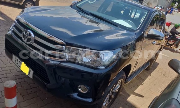 اشتري مستعمل Toyota Hilux Noir سيارة في Kigali في Rwanda اشتري مستعمل Toyota Hilux Noir سيارة في Kigali في Rwanda