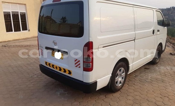 اشتري مستعمل Toyota Hiace Blanc سيارة في Kigali في Rwanda اشتري مستعمل Toyota Hiace Blanc سيارة في Kigali في Rwanda