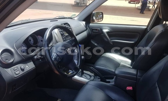 اشتري مستعمل Toyota RAV4 Noir سيارة في Kigali في Rwanda اشتري مستعمل Toyota RAV4 Noir سيارة في Kigali في Rwanda