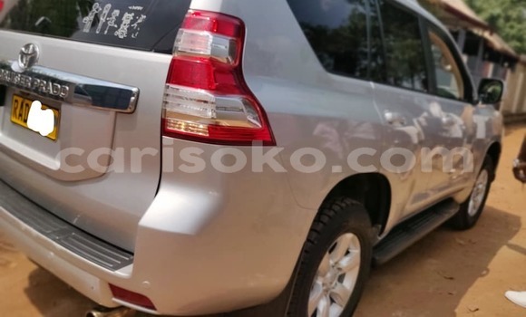 اشتري مستعمل Toyota Land Cruiser Prado Gris سيارة في Kigali في Rwanda اشتري مستعمل Toyota Land Cruiser Prado Gris سيارة في Kigali في Rwanda
