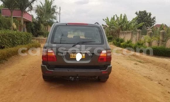 اشتري مستعمل Toyota Land Cruiser Autre سيارة في Kigali في Rwanda اشتري مستعمل Toyota Land Cruiser Autre سيارة في Kigali في Rwanda