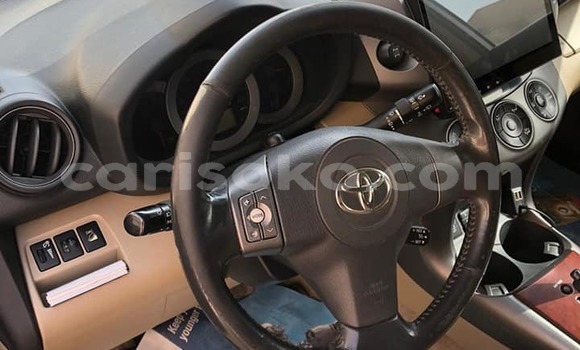 اشتري مستعمل Toyota RAV4 Blanc سيارة في Kigali في Rwanda اشتري مستعمل Toyota RAV4 Blanc سيارة في Kigali في Rwanda