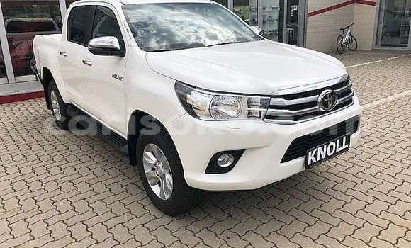 Acheter Occasion Voiture Toyota Hilux Blanc à Gicumbi, Rwanda Acheter Occasion Voiture Toyota Hilux Blanc à Gicumbi, Rwanda